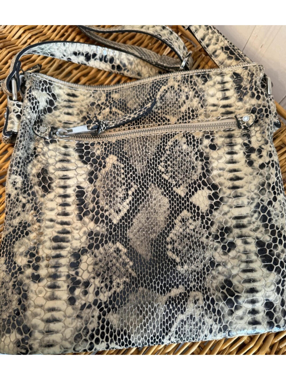 Danier Snake Print Leather Crossbody Purse Neutral Tones Vintage - Picture 2 of 5
